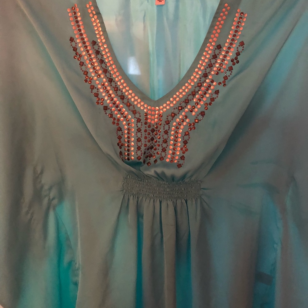 Tunic - Picture 4 of 4